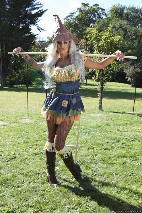 Brooklyn Blue - Brooklyn Blue As A Scarecrow Fucking Danny D Who Also Looks Like A Scarecrow! - photo 7 of 24