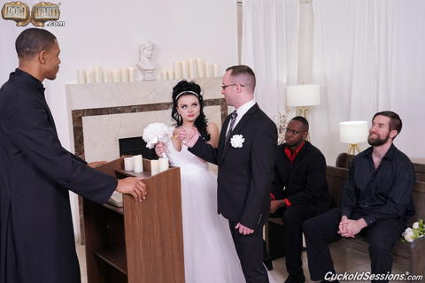 Payton Preslee - Payton Preslee On A Wedding Day Cuckold Threesome! - photo 1 of 1