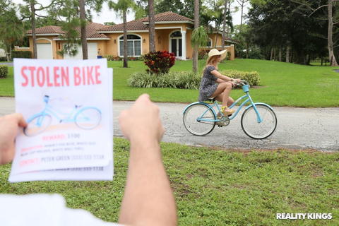 Leah Lee - Leah Lee Steals A Bicycle Butt That Pussy Makes The Issue Go Away! - photo 8 of 24