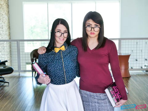 Alex Coal - Alex Coal In Her Daughter Swap Foursome With Leida Lothario! - photo 1 of 24