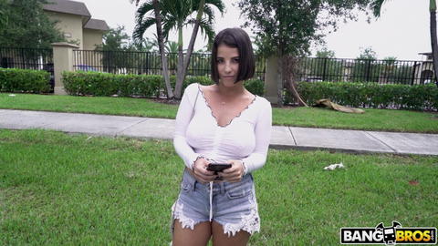 La Sirena - La Sirena Wet Shirt Leads To A Fuck In The Bang Bus! - photo 1 of 1
