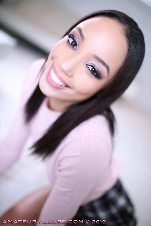 Alexis Tae - Alexis Tae Close Up Sex From Amateur Allure! - photo 7 of 12
