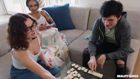 Lulu Chu - Lulu Chu Hooks Up With Leo Vice! - photo 16 of 24