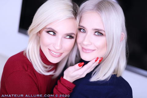 Jessie Saint - Jessie Saint Invites Kiara Over For A Blonde Threesome! - photo 1 of 1