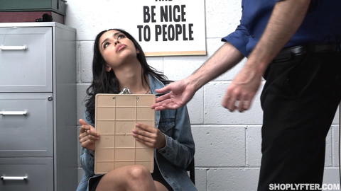 Vanessa Sky - Vanessa Sky Gets A Cream Pie From A Security Guard! - photo 1 of 1