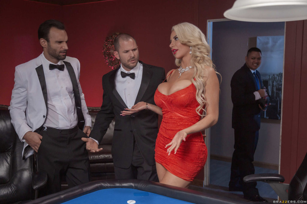 Nicolette Shea picture