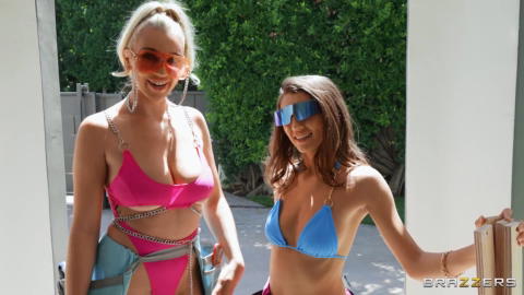 Kendra Sunderland - Kendra Sunderland And Maya Woulfe In Bikini’s Fucking Xander Corvus! - photo 1 of 1