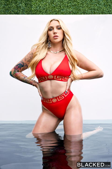 Kendra Sunderland - Kendra Sunderland Is Fucking For Blacked Again! - photo 1 of 1