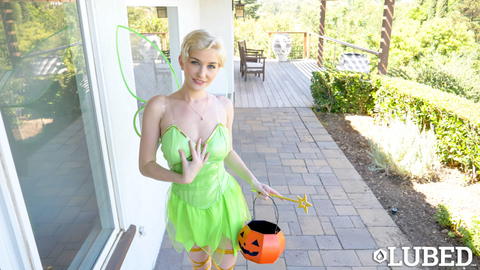 Skye Blue - Skye Blue Oiled Up Sex Pictures! - photo 6 of 30