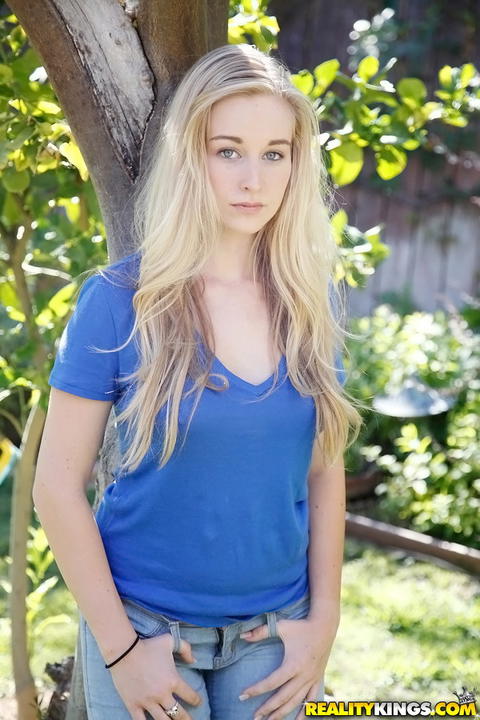 Stacie Jaxxx Blond