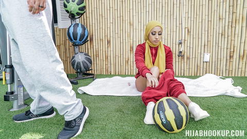 Kira Perez - Kira Perez In Her Hijab Hookup Fuck Pictures! - photo 13 of 24