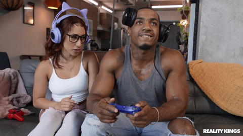 Kira Perez - Kira Perez Is In Love With A Gamer! - photo 1 of 1