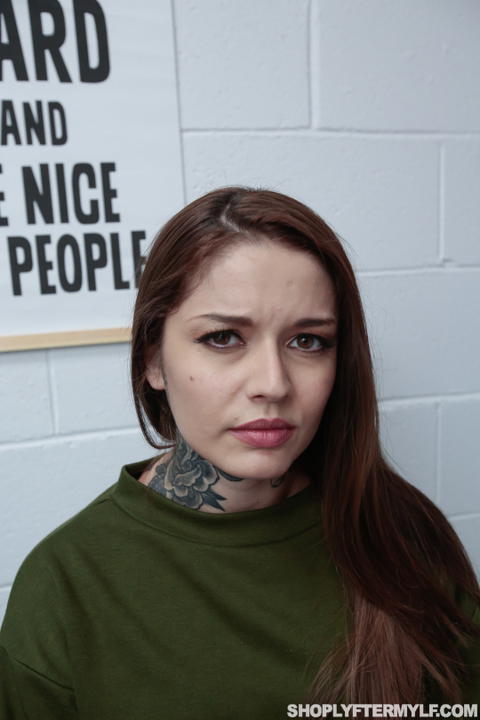 Vanessa Vega - Vanessa Vega Caught Shoplifting And Paying The Price! - photo 2 of 24