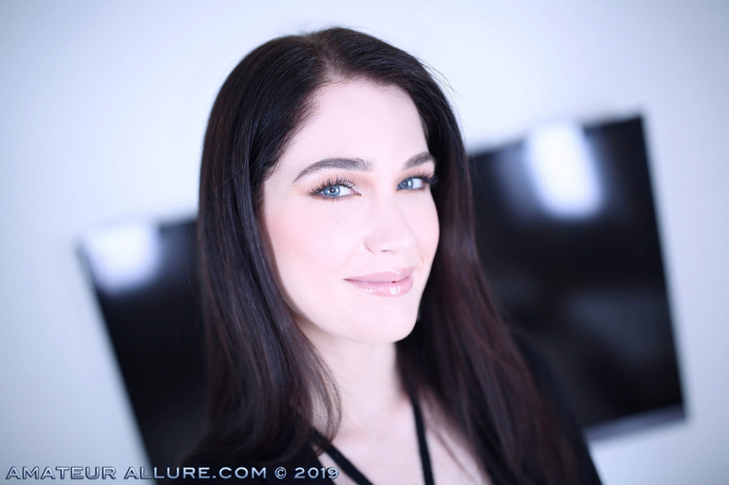 Evelyn Claire - Evelyn Claire Close Up Sex Pictures! - photo 1 of 15