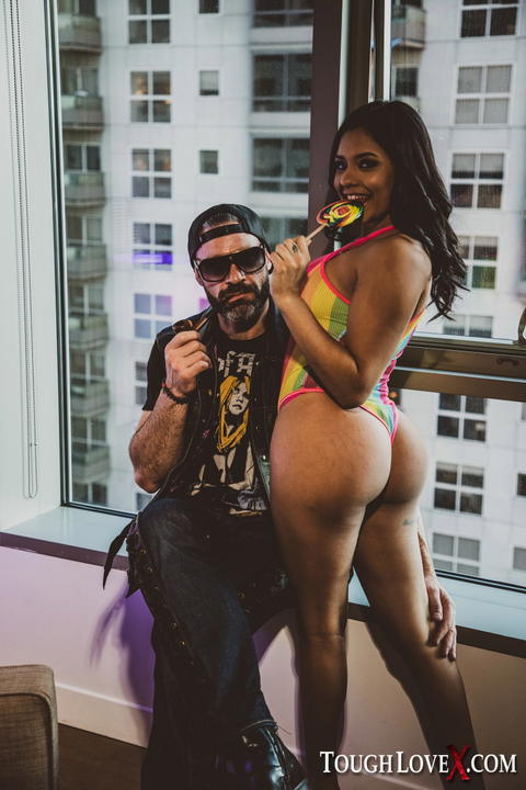 Serena Santos - Serena Santos Fuck Pictures From Tough Love X! - photo 1 of 1