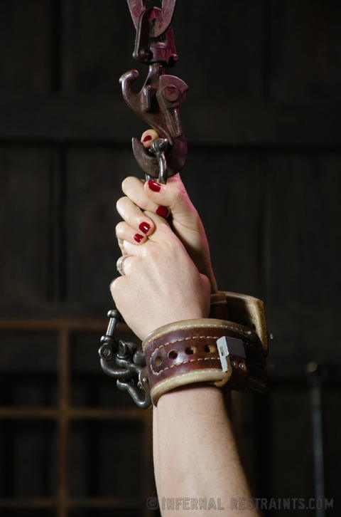 Siouxsie Q - Siouxsie Q All Tied Up For Infernal Restraints! - photo 1 of 1