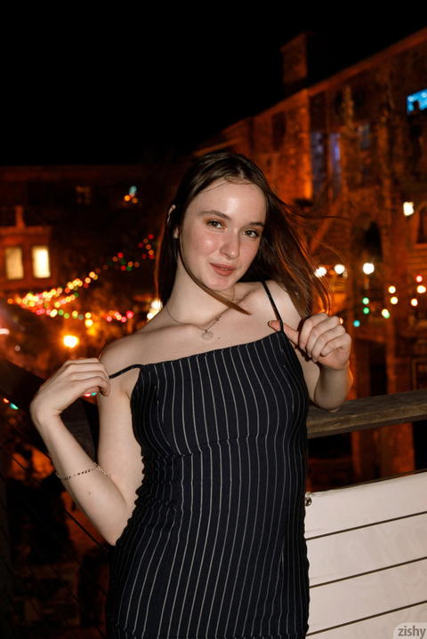 Hazel Moore - Hazel Moore Knows How To Fucking Tease A Guy! - photo 8 of 12