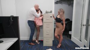 Amari Anne Is Fucking Jmac At Work!