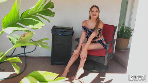 Gizelle Blanco - Gizelle Blanco Takes A Fuck Out By The Pool! - photo 1 of 1