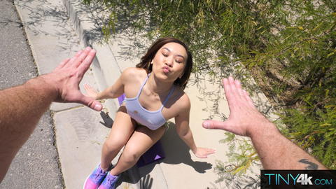 Kimmy Kimm - Kimmy Kimm Cum Filled Pussy For Tiny 4K! - photo 12 of 50