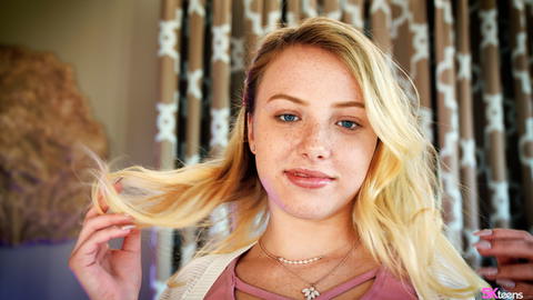 Dixie Lynn - Dixie Lynn Is Fucking For 5K Teens! - photo 1 of 1