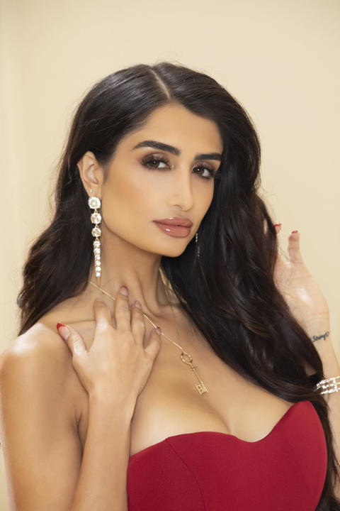 Penthouse - Mia Ventura Nude And Stunning! - photo 3 of 12