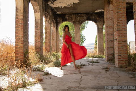 Photodromm - Giselle Has Long Legs And Really Big Boobies! - photo 1 of 1