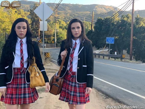 Casey Calvert - Casey Calvert And Whitney Wright Poses His Big Black Cock! - photo 1 of 1