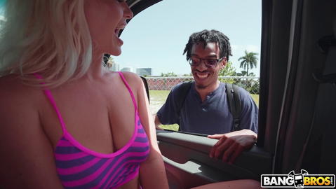 Slimthick Vic - Slimthick Vic Fucking Three Different Guys On The Bang Bus! - photo 6 of 24