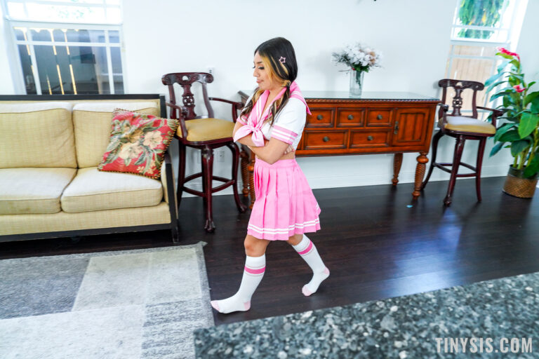 Violet Gems - Violet Gems Is Having Sex For Tiny Sis! - photo 1 of 1
