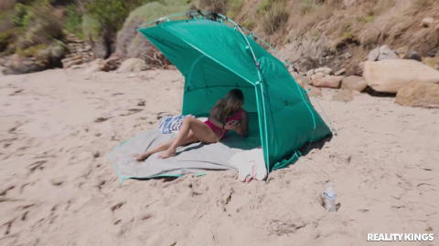 Ryan Reid - Ryan Reid And Samantha Lexi At The Beach Fucking Van Wylde! - photo 1 of 24