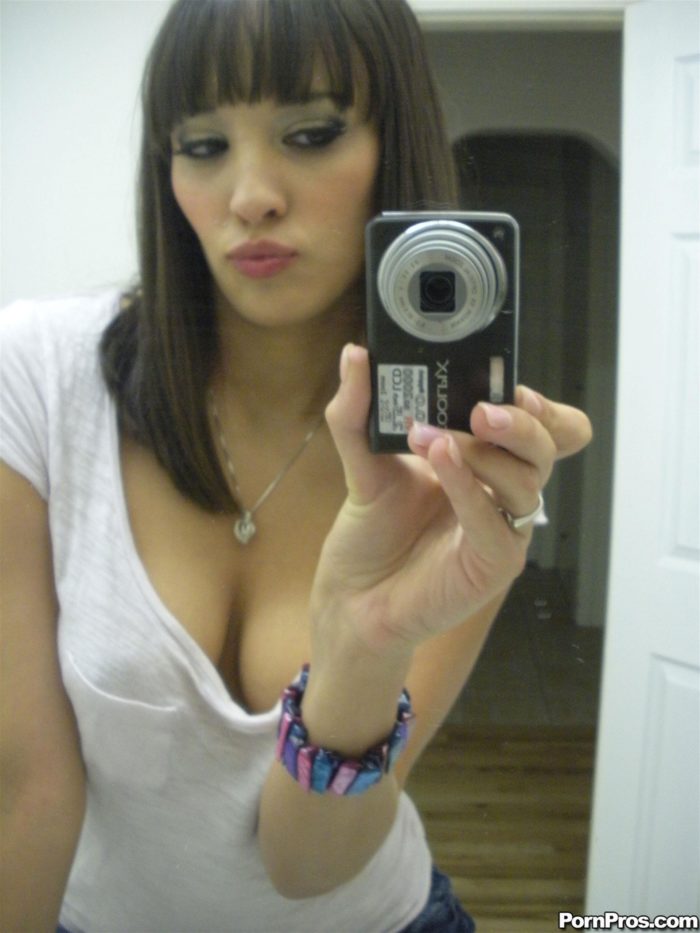 Nadia Aria Lips