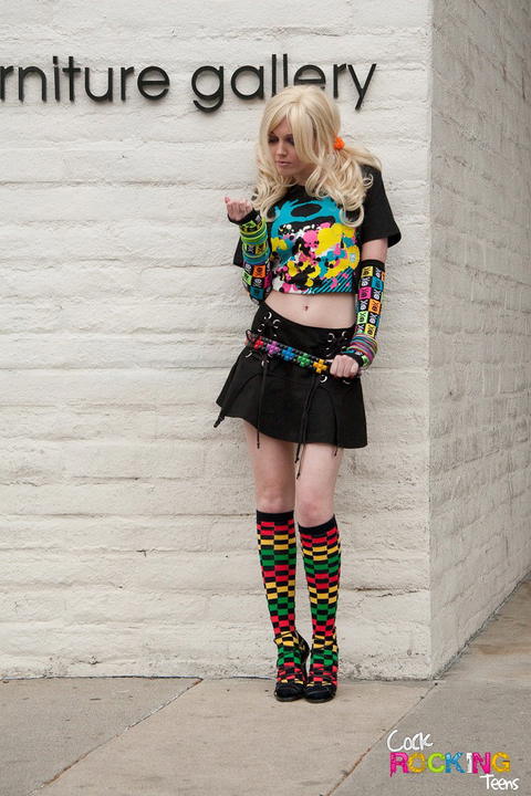 Marie McCray - Marie McCray Punk Rock Babe Picked Up For A Blow Job! - photo 1 of 1