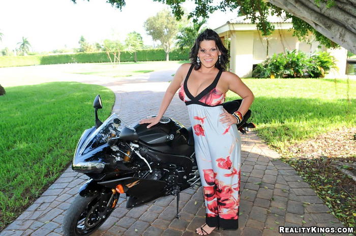 Angelina Castro Bike