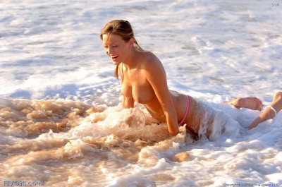 Carli Banks Gets Wet Carli Banks Gets Wet