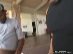 Jessica Bangkok Sucks Off Four Big Black Cocks!