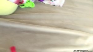 Jessica Bangkok And Kimmy Thai Share A Penis!