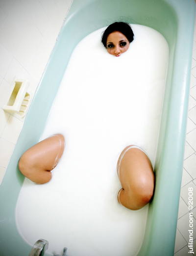 Audrey Bitoni Posing Audrey Bitoni Posing