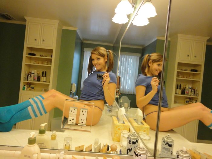 Ashlynn Leigh Posing