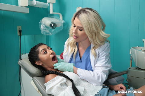 Binky Bangs - Binky Bangs And Kit Mercer And  Fucking In The Dentists Chair! - photo 6 of 24