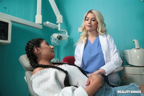 Binky Bangs - Binky Bangs And Kit Mercer And  Fucking In The Dentists Chair! - photo 7 of 24