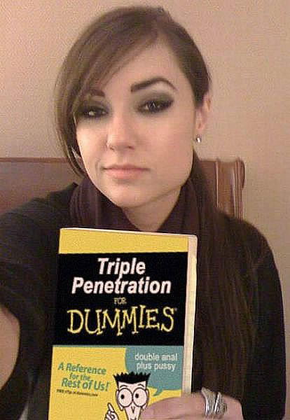 Sasha Grey - Sasha Grey Gives Us A Laugh! - photo 1 of 1