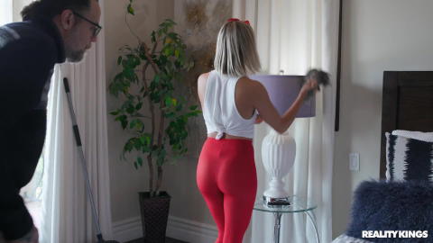 Jennifer White - Jennifer White Is In Love With Chloe Temple’s Ass! - photo 1 of 1