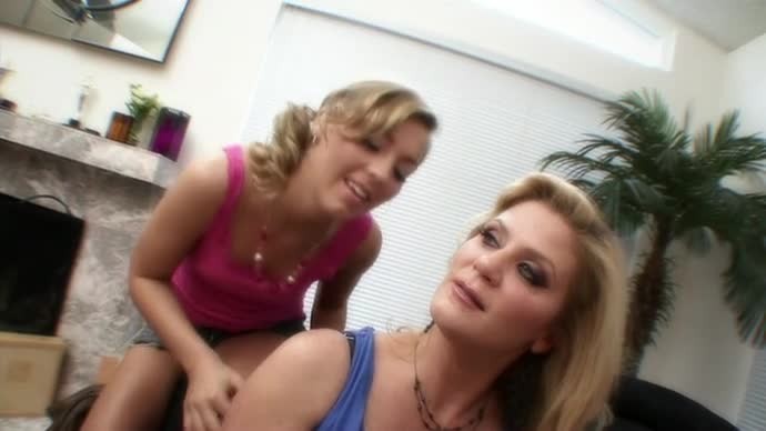 Ally Kay - Ally Kay Has Ginger Lynn Teaching Her A Thing Or Two About Eating Pussy! - photo 1 of 1