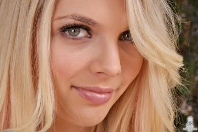 Jana Jordan Posing Jana Jordan Posing