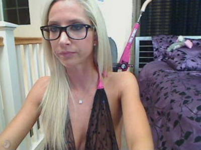 Sammie-Rhodes-Live Sammie-Rhodes-Live