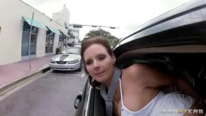 Diamond Kitty And Phoenix Marie Fucking In A Limo!