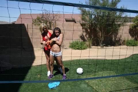 Ahryan Astyn - Ahryan Astyn And Rachel RoXXX In A Group Sex Scene! - photo 1 of 1