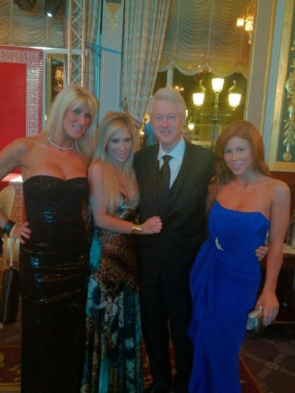 Tasha Reign Photo Op With Bill Clinton!