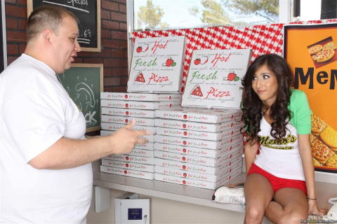 April O'Neil - April Oneil Delivers Pizza And Her Pussy! - photo 20 of 41